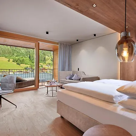 Hotel Edelweiss - Salzburg Mountain 5*