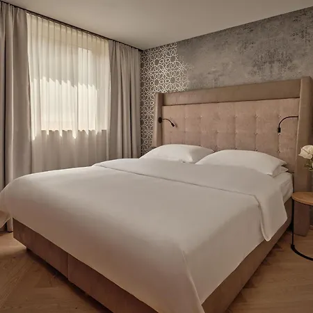 Edelweiss - Salzburg Mountain