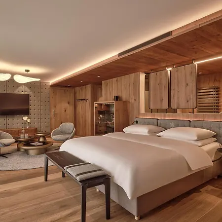 Edelweiss - Salzburg Mountain 5* גרוסארל