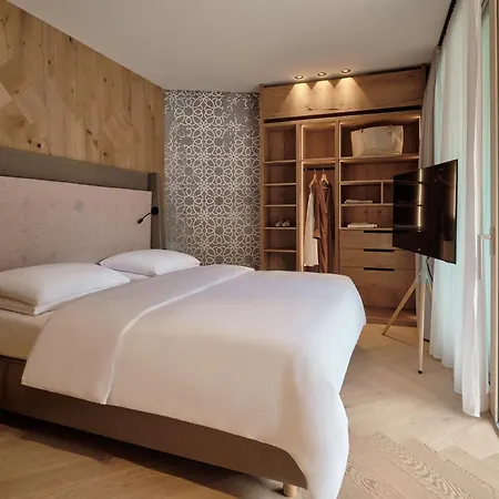 Edelweiss - Salzburg Mountain Hotell 5*