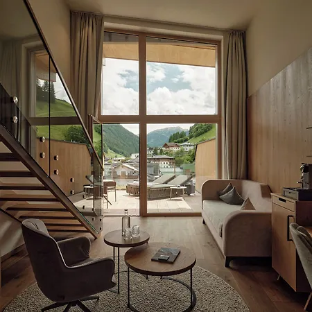 Edelweiss - Salzburg Mountain Hotel 5*